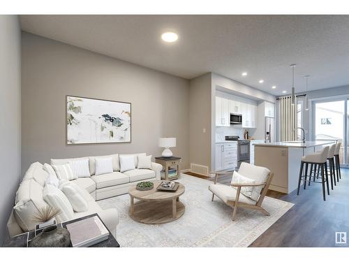 511 30 Av Nw, Edmonton, AB - Indoor Photo Showing Living Room