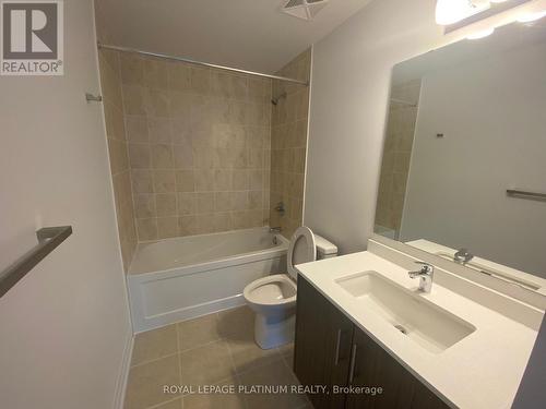 343 - 75 Attmar Drive, Brampton, ON - Indoor Photo Showing Bathroom