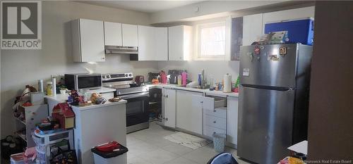 90/92/96 Mclaughlin, Moncton, NB - Indoor Photo Showing Kitchen