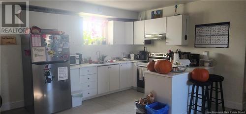 90/92/96 Mclaughlin, Moncton, NB - Indoor Photo Showing Kitchen