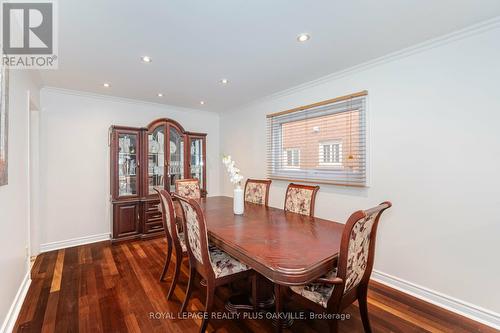 2128 Wincanton Crescent, Mississauga, ON - Indoor Photo Showing Dining Room