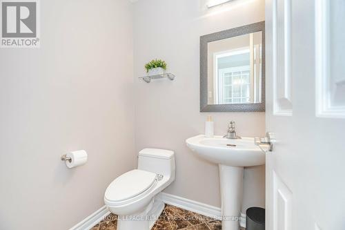 2128 Wincanton Crescent, Mississauga, ON - Indoor Photo Showing Bathroom