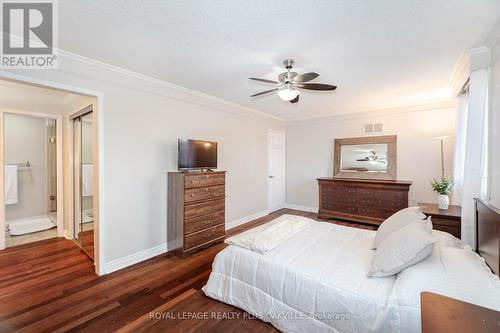 2128 Wincanton Crescent, Mississauga, ON - Indoor Photo Showing Bedroom