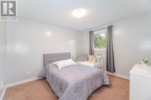 2128 Wincanton Crescent, Mississauga, ON - Indoor Photo Showing Bedroom