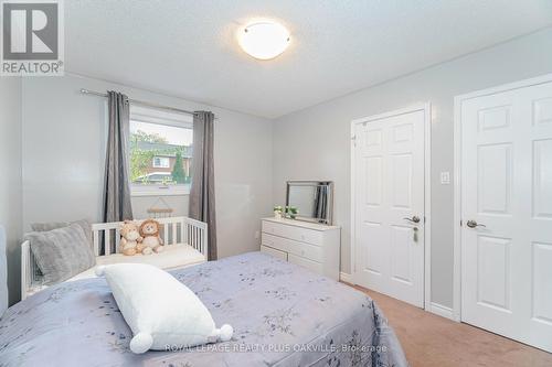 2128 Wincanton Crescent, Mississauga, ON - Indoor Photo Showing Bedroom