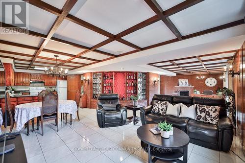 21 Disan Court, Toronto, ON - Indoor Photo Showing Dining Room