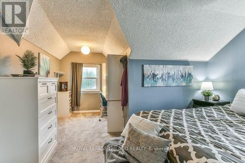 115 Loggers Grove, London, ON - Indoor Photo Showing Bedroom