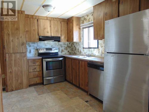 2851 Telemon Place, Merritt, BC - Indoor Photo Showing Kitchen