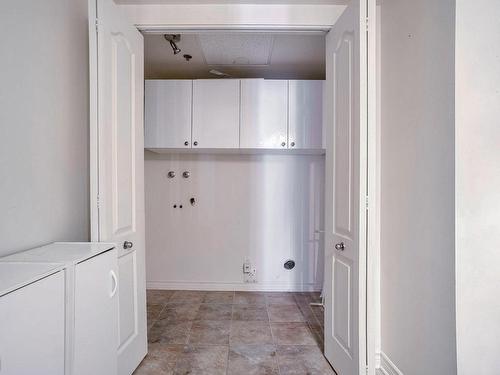 Laundry room - 708-3050 Boul. Notre-Dame, Laval (Chomedey), QC - Indoor Photo Showing Other Room