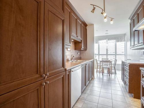 Kitchen - 708-3050 Boul. Notre-Dame, Laval (Chomedey), QC - Indoor Photo Showing Kitchen