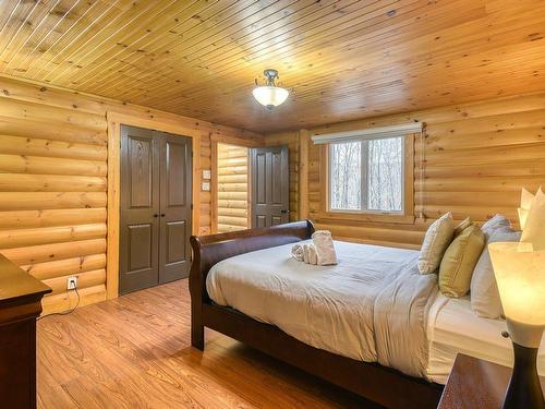 Chambre Ã  coucher principale - 50 Ch. Des Muses, Mont-Tremblant, QC - Indoor Photo Showing Bedroom