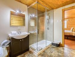 Ensuite bathroom - 