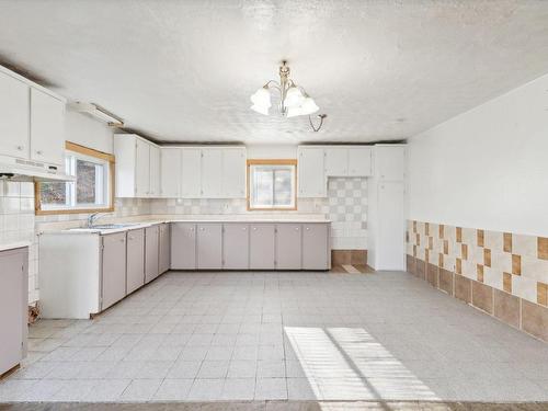 Kitchen - 982 Route 105, Gracefield, QC - Indoor Photo Showing Kitchen