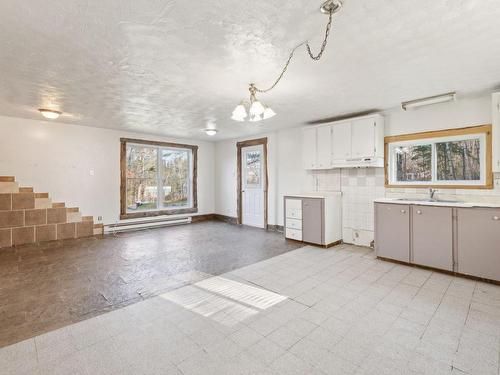 Overall view - 982 Route 105, Gracefield, QC - Indoor Photo Showing Kitchen