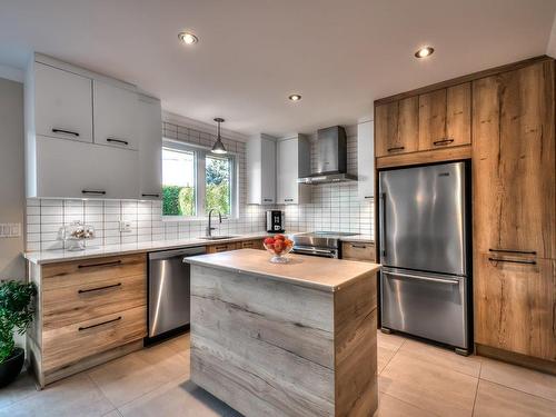 Kitchen - 55 Rue Dubois, Varennes, QC - Indoor Photo Showing Kitchen With Upgraded Kitchen