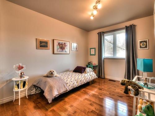 Bedroom - 55 Rue Dubois, Varennes, QC - Indoor Photo Showing Bedroom