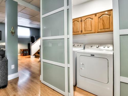 Laundry room - 55 Rue Dubois, Varennes, QC - Indoor Photo Showing Laundry Room