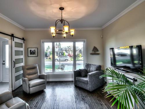 Living room - 55 Rue Dubois, Varennes, QC - Indoor Photo Showing Living Room