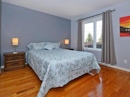 Master bedroom - 99 Rue Marielle-Primeau, Mercier, QC - Indoor Photo Showing Bedroom