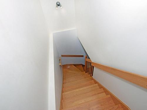 Staircase - 99 Rue Marielle-Primeau, Mercier, QC - Indoor Photo Showing Other Room