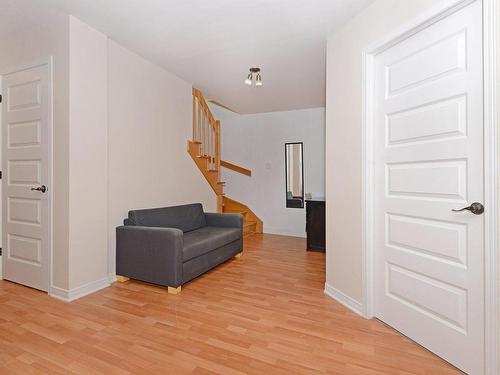 Family room - 99 Rue Marielle-Primeau, Mercier, QC - Indoor Photo Showing Other Room