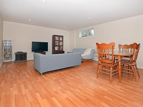 Family room - 99 Rue Marielle-Primeau, Mercier, QC - Indoor Photo Showing Living Room