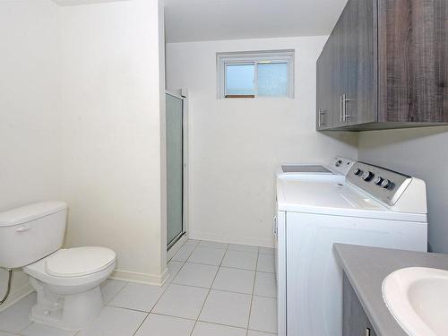 Bathroom - 99 Rue Marielle-Primeau, Mercier, QC - Indoor Photo Showing Bathroom