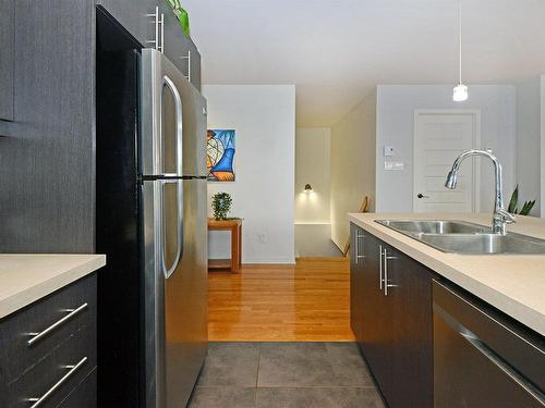 Kitchen - 99 Rue Marielle-Primeau, Mercier, QC - Indoor Photo Showing Kitchen With Double Sink