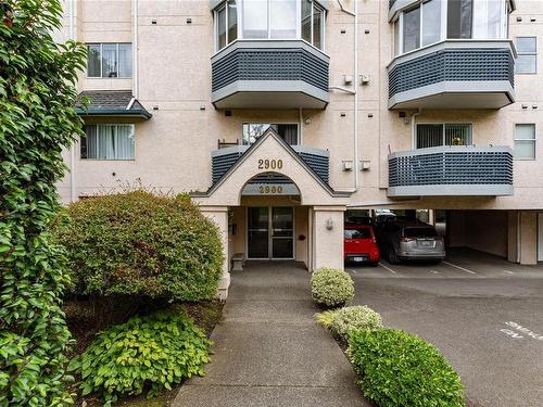 307-2900 Orillia St, Saanich, BC - Outdoor With Balcony