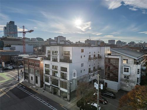 303-555 Chatham St, Victoria, BC - Outdoor With View