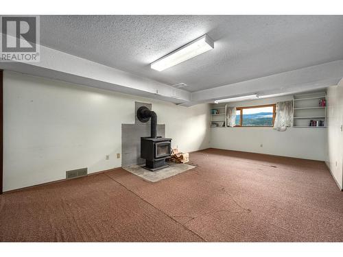 8247 Westsyde Road, Kamloops, BC - Indoor