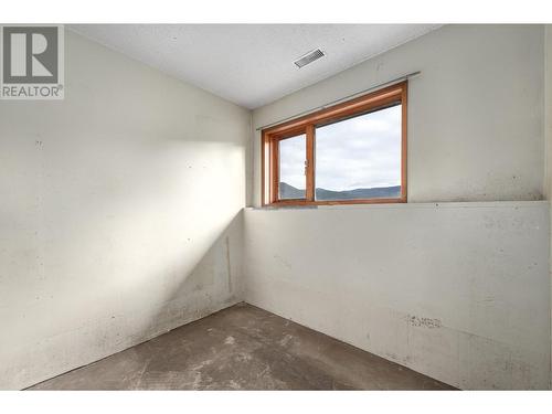 8247 Westsyde Road, Kamloops, BC - Indoor Photo Showing Other Room