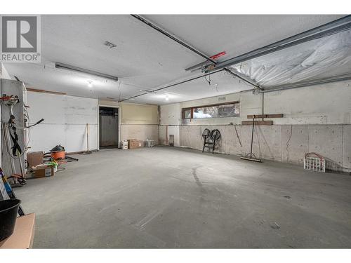 8247 Westsyde Road, Kamloops, BC - Indoor Photo Showing Garage