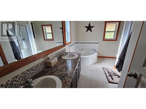 1796 Meadowbrook Settlement Road Lot# Lot 8, Kimberley, BC - Indoor Photo Showing Bathroom