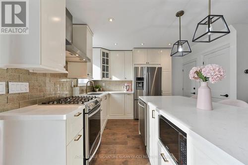 6 Lankin Boulevard, Toronto, ON - Indoor Photo Showing Kitchen With Upgraded Kitchen