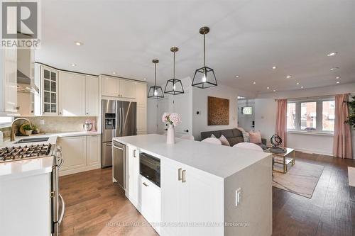 6 Lankin Boulevard, Toronto, ON - Indoor Photo Showing Kitchen With Upgraded Kitchen