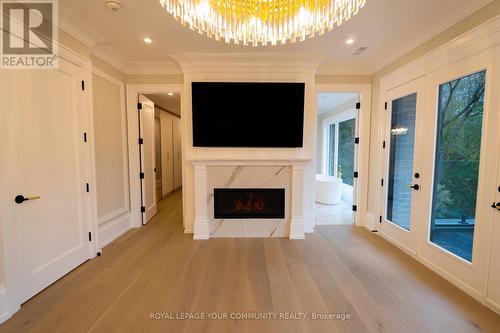 21 Birch Avenue, Richmond Hill, ON - Indoor Photo Showing Living Room With Fireplace