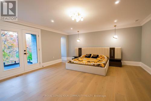 21 Birch Avenue, Richmond Hill, ON - Indoor Photo Showing Bedroom