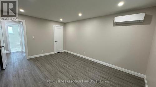 98 Sixth Avenue, Brantford, ON - Indoor Photo Showing Other Room