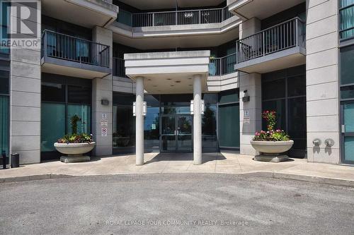 1119 - 185 Oneida Crescent S, Richmond Hill, ON - Outdoor With Balcony