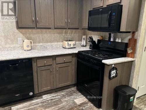 66 - 26585 Highway 89, Southgate, ON - Indoor Photo Showing Kitchen