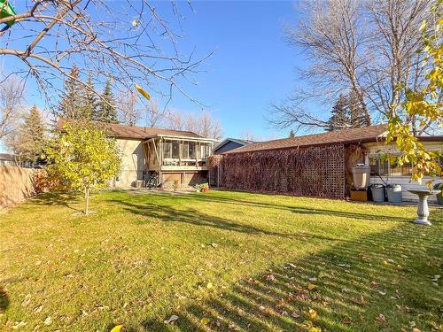 3506 Willowdale Crescent, Brandon, MB - Outdoor