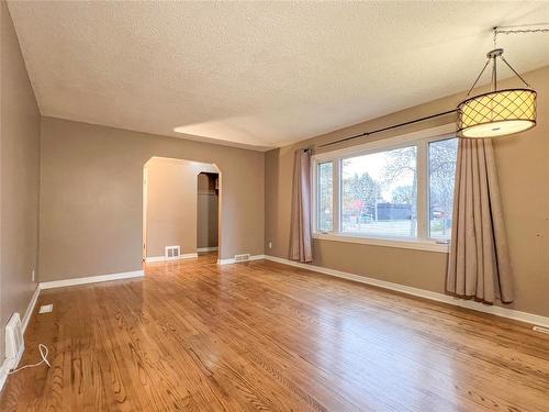 526 24Th Street, Brandon, MB - Indoor Photo Showing Other Room