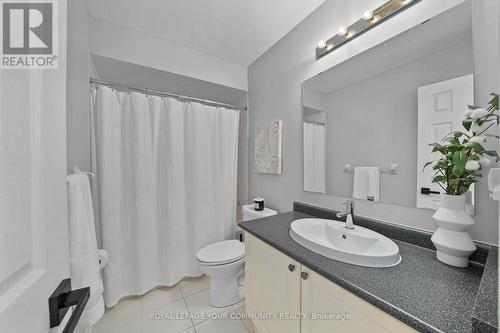 18 Sheardown Trail, Caledon, ON - Indoor Photo Showing Bathroom