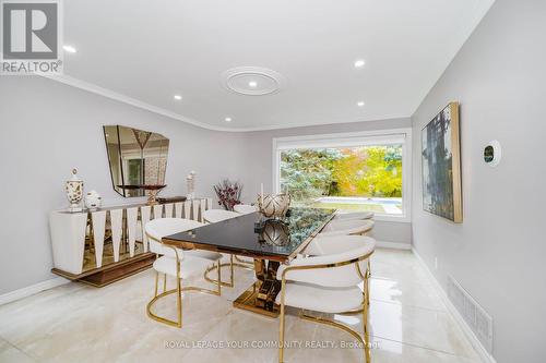 23 Anglin Drive, Richmond Hill, ON - Indoor Photo Showing Dining Room