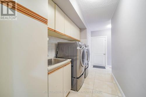 23 Anglin Drive, Richmond Hill, ON - Indoor Photo Showing Laundry Room