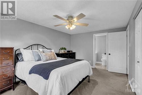 22 Stroughton Crescent, Munster, ON - Indoor Photo Showing Bedroom