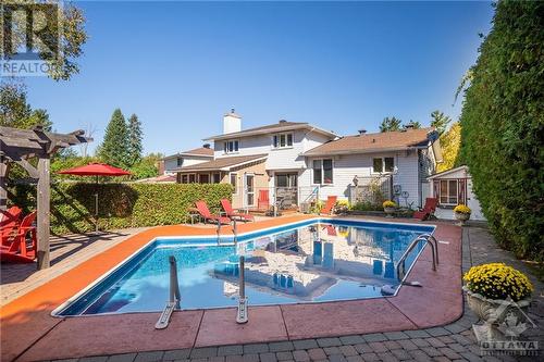 22 Stroughton Crescent, Munster, ON - Outdoor With In Ground Pool With Backyard