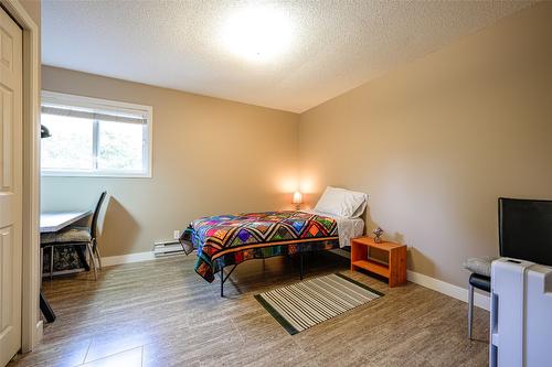 7-4404 Pleasant Valley Road, Vernon, BC - Indoor Photo Showing Bedroom