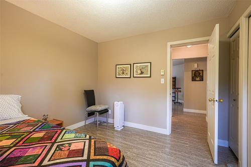 7-4404 Pleasant Valley Road, Vernon, BC - Indoor Photo Showing Bedroom